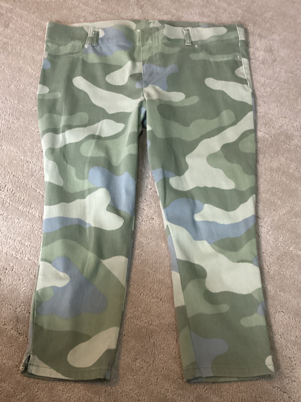 Mixit Camo Capri Pants